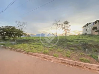 Terreno / Lote / Condomínio à venda, 360m² no Novo Campinho, Pedro Leopoldo