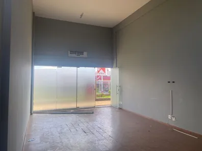 Loja / Salão / Ponto Comercial à venda, 53m² no Chácara, Betim