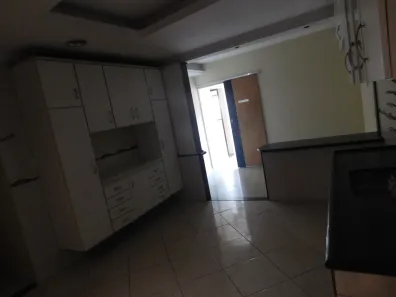 Casa com 2 Quartos para venda ou aluguel, 225m² no Centro, Nilópolis
