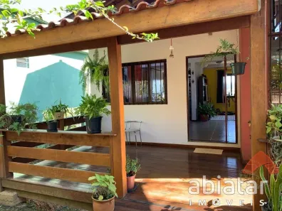 Casa com 2 Quartos à venda, 103m² no Centro, São Lourenço da Serra