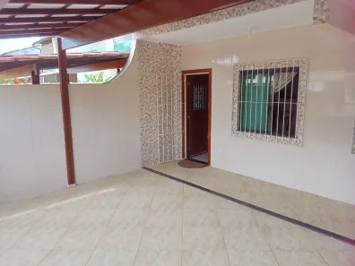 Casa com 2 Quartos à venda, 75m² no Vila Capri, Araruama