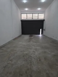 Galpão / Depósito / Armazém para alugar, 200m² no Jardim Itapark, Mauá