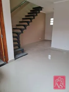 Sobrado com 2 Quartos para venda ou aluguel, 108m² no Jardim São João, Mauá