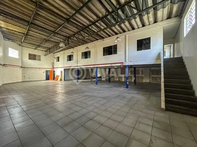 Loja / Salão / Ponto Comercial para venda ou aluguel, 350m² no Jardim Galetto, Itatiba