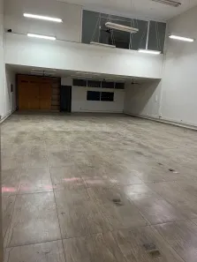 Galpão / Depósito / Armazém com 4 Quartos para venda ou aluguel, 242m² no Centro, Santo André