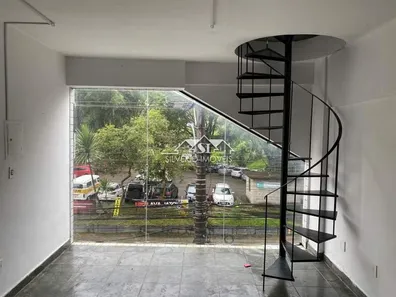 Loja / Salão / Ponto Comercial à venda, 30m² no Bingen, Petrópolis