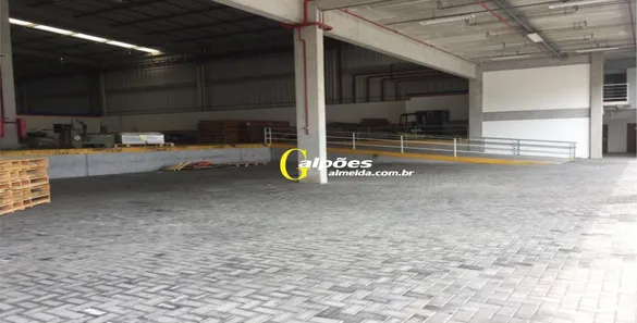 Galpão / Depósito / Armazém para alugar, 4985m² no Vila Sul Americana, Carapicuíba