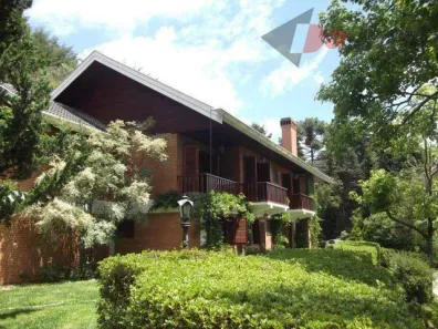 Casa de Condomínio com 5 Quartos para alugar, 380m² no Lot Véu da Noiva, Campos do Jordão