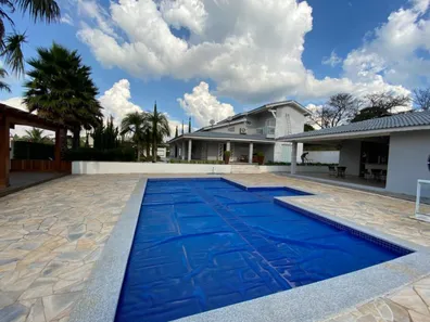 Fazenda / Sítio / Chácara com 6 Quartos à venda, 3000m² no , Mairinque