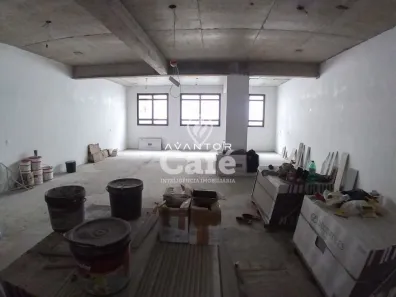 Prédio Inteiro com 4 Quartos para venda ou aluguel, 600m² no Centro, Santa Maria