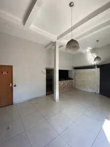 Loja / Salão / Ponto Comercial para alugar, 50m² no Vila Mury, Volta Redonda