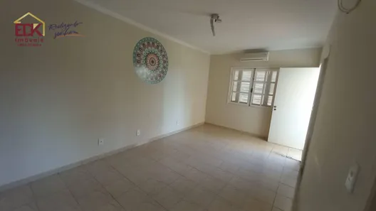 Casa Comercial com 3 Quartos à venda, 100m² no Vila Bourghese, Pindamonhangaba