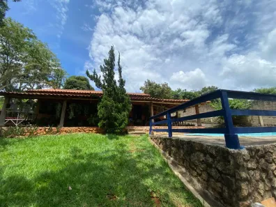 Fazenda / Sítio / Chácara com 3 Quartos à venda, 120m² no , Capim Branco