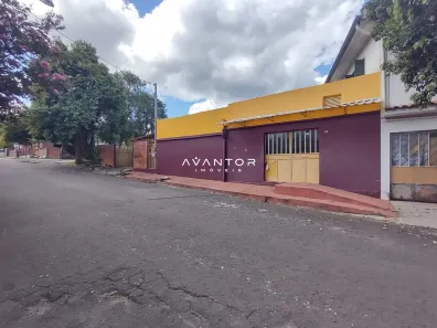 Loja / Salão / Ponto Comercial com 3 Quartos à venda, 100m² no Salgado Filho, Santa Maria