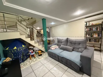 Sobrado com 3 Quartos à venda, 114m² no Niterói, Canoas
