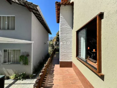 Casa de Condomínio com 3 Quartos para alugar, 204m² no Vargem Grande, Teresópolis