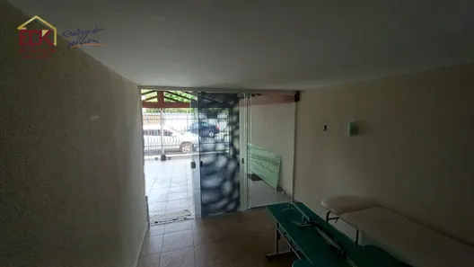 Casa Comercial com 3 Quartos à venda, 100m² no Vila Bourghese, Pindamonhangaba