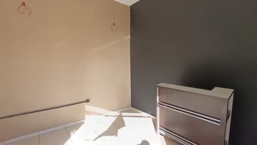 Conjunto Comercial / Sala para alugar, 20m² no Conjunto Habitacional Maria Cecília Serrano de Oliveira, Londrina