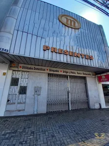 Conjunto Comercial / Sala para alugar, 640m² no Centro, Foz do Iguaçu