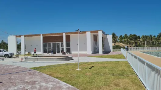 Terreno / Lote / Condomínio à venda, 250m² no Zona de Expansão (Olhos D'Agua), Barra dos Coqueiros