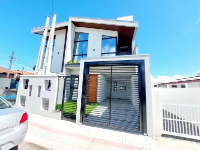 Sobrado com 2 Quartos à venda, 79m² no Itacolomi, Balneário Piçarras