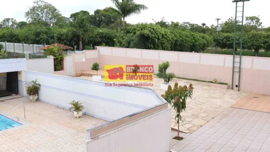 Casa de Condomínio com 2 Quartos para alugar, 990m² no Park Way, Brasília
