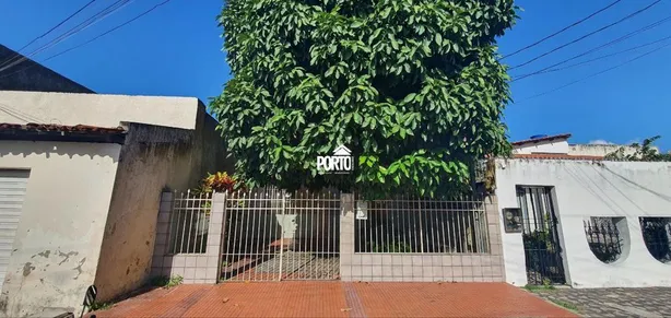 Casa com 4 Quartos à venda, 430m² no São José, Aracaju