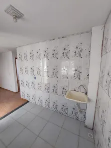Apartamento com 2 Quartos para alugar, 50m² no Chácara Holiday, Itaquaquecetuba