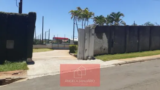 Fazenda / Sítio / Chácara com 4 Quartos à venda, 200m² no Jardim Silvino, Cambé