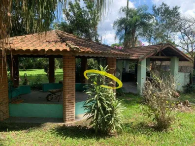 Fazenda / Sítio / Chácara com 3 Quartos para venda ou aluguel, 300m² no Chácara do Carmo, Vargem Grande Paulista