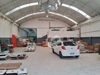 Galpão / Depósito / Armazém para venda ou aluguel, 3700m² no Campestre, Santo André