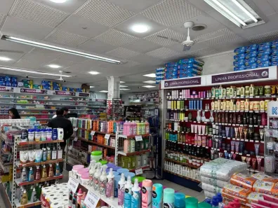Loja / Salão / Ponto Comercial à venda, 666m² no Jardim Jacira, Itapecerica da Serra