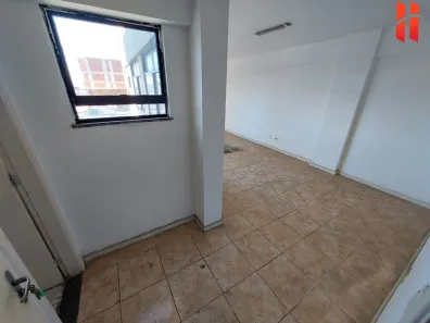 Conjunto Comercial / Sala para alugar, 42m² no Jardim Vinte e Cinco de Agosto, Duque de Caxias
