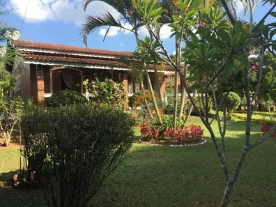 Fazenda / Sítio / Chácara com 3 Quartos à venda, 250m² no Condomínio Portal das Hortências, Atibaia