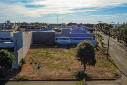 Terreno / Lote / Condomínio à venda, 438m² no Jardim Veneza II, Umuarama