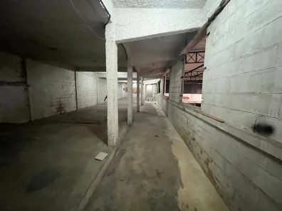 Galpão / Depósito / Armazém para venda ou aluguel, 2200m² no Cascadura, Rio de Janeiro