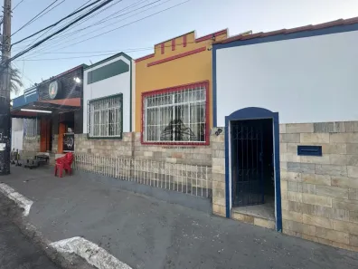 Loja / Salão / Ponto Comercial com 4 Quartos à venda, 300m² no Centro, Betim