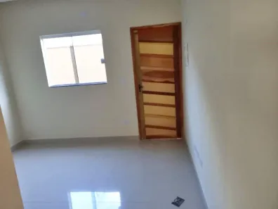 Casa de Condomínio com 2 Quartos para alugar, 60m² no Guilhermina, Praia Grande