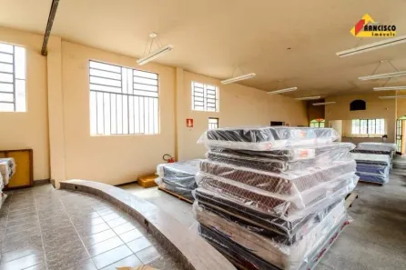 Galpão / Depósito / Armazém à venda, 165m² no Manoel Valinhas, Divinópolis