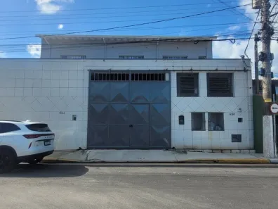 Galpão / Depósito / Armazém com 1 Quarto à venda, 300m² no Vila Amélia, São Sebastião
