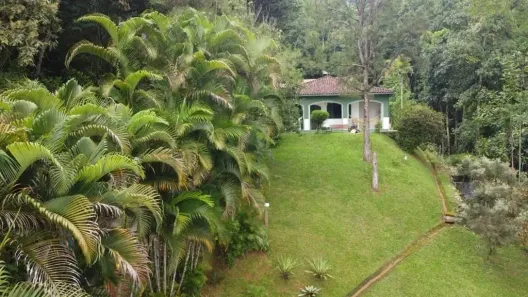 Fazenda / Sítio / Chácara com 7 Quartos à venda, 5500m² no Corujas, Guapimirim