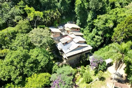 Casa de Condomínio com 5 Quartos à venda, 502m² no Corrêas, Petrópolis