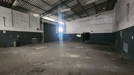 Galpão / Depósito / Armazém para alugar, 618m² no Jardim Cristina, Pindamonhangaba
