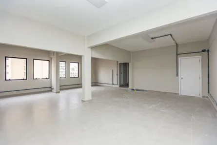 Conjunto Comercial / Sala para alugar, 63m² no Centro, Curitiba
