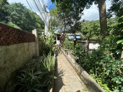 Fazenda / Sítio / Chácara com 3 Quartos à venda, 500m² no Pedro do Rio, Petrópolis