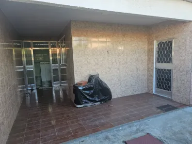 Casa com 3 Quartos para alugar, 100m² no Edson Passos, Mesquita