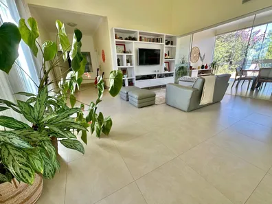 Casa de Condomínio com 4 Quartos à venda, 260m² no Park Way, Brasília