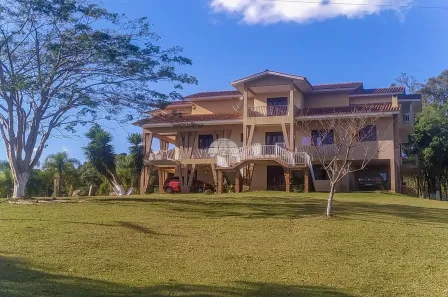Fazenda / Sítio / Chácara com 9 Quartos à venda, 27065m² no Tietê, Araucária