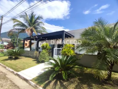 Casa com 3 Quartos para alugar, 367m² no Lagoinha, Ubatuba