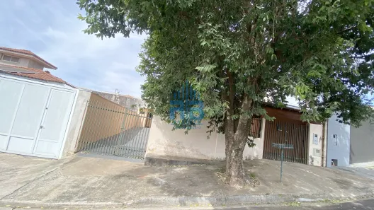Casa com 3 Quartos para alugar, 252m² no Parque Residencial Servantes II, Presidente Prudente